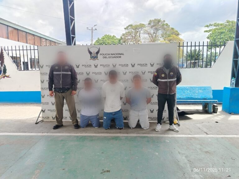 Afectamos al GAO “Los Lobos” con la aprehensión de tres de sus integrantes en Esmeraldas
