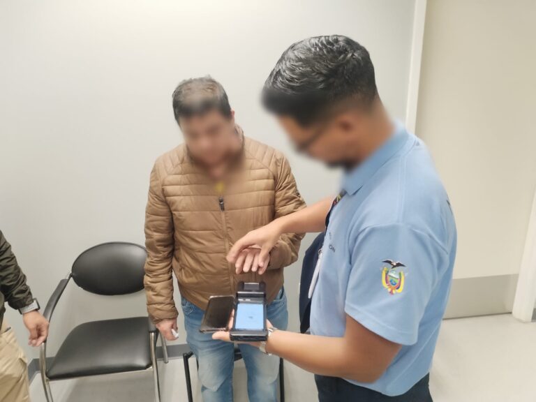 Extraditado desde Colombia el décimo quinto más buscado nacional, por el delito de femicidio