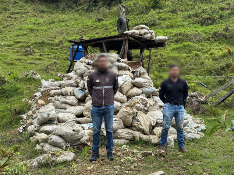Policía Nacional afecta a la minería ilegal en las provincias de Zamora, Cotopaxi y Pichincha