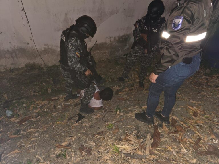 Policía Nacional capturó a alias “Pato” presunto integrante del grupo armado organizado Transnacional “Tiguerones”, implicado en varios hechos violentos ocurridos en Esmeraldas
