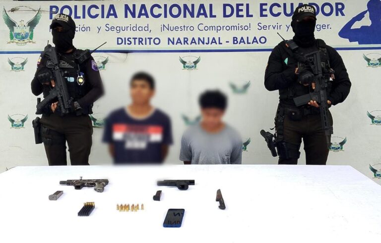 Aprehendimos a alias “Negro” y alias “Psicosis” pertenecientes a la estructura criminal Los Choneros en Guayas
