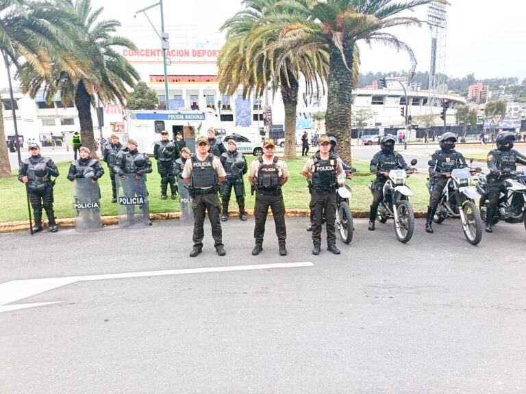 Con profesionalismo y compromiso, la Policía Nacional del Ecuador garantizó la seguridad en el concierto más grande de la historia del país