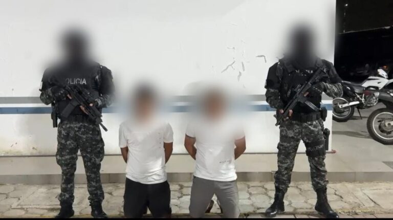 Aprehensión de dos ciudadanos por presunto delito de lavado de activos