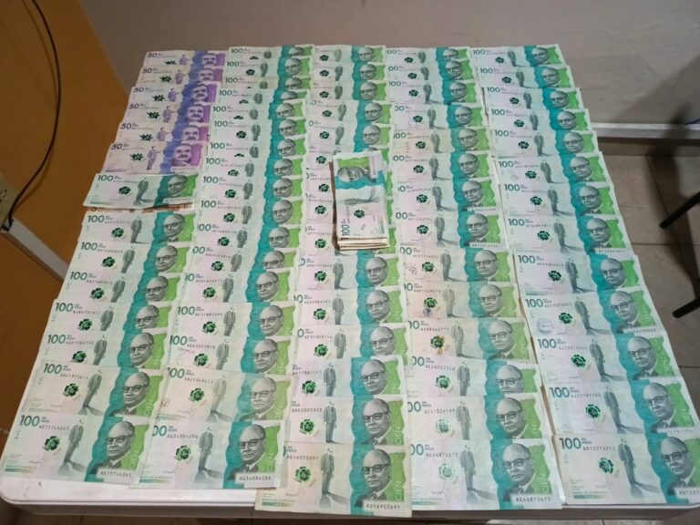 Policía Nacional ejecutó un allanamiento y decomisó sustancias químicas y dinero en efectivo