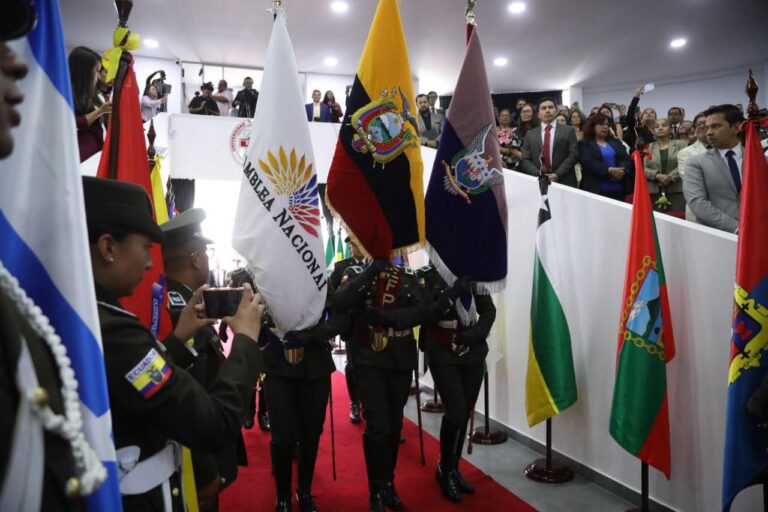 Escolta Legislativa garantiza la seguridad en la Sesión Solemne de Reactivación Económica de la Provincia de Imbabura
