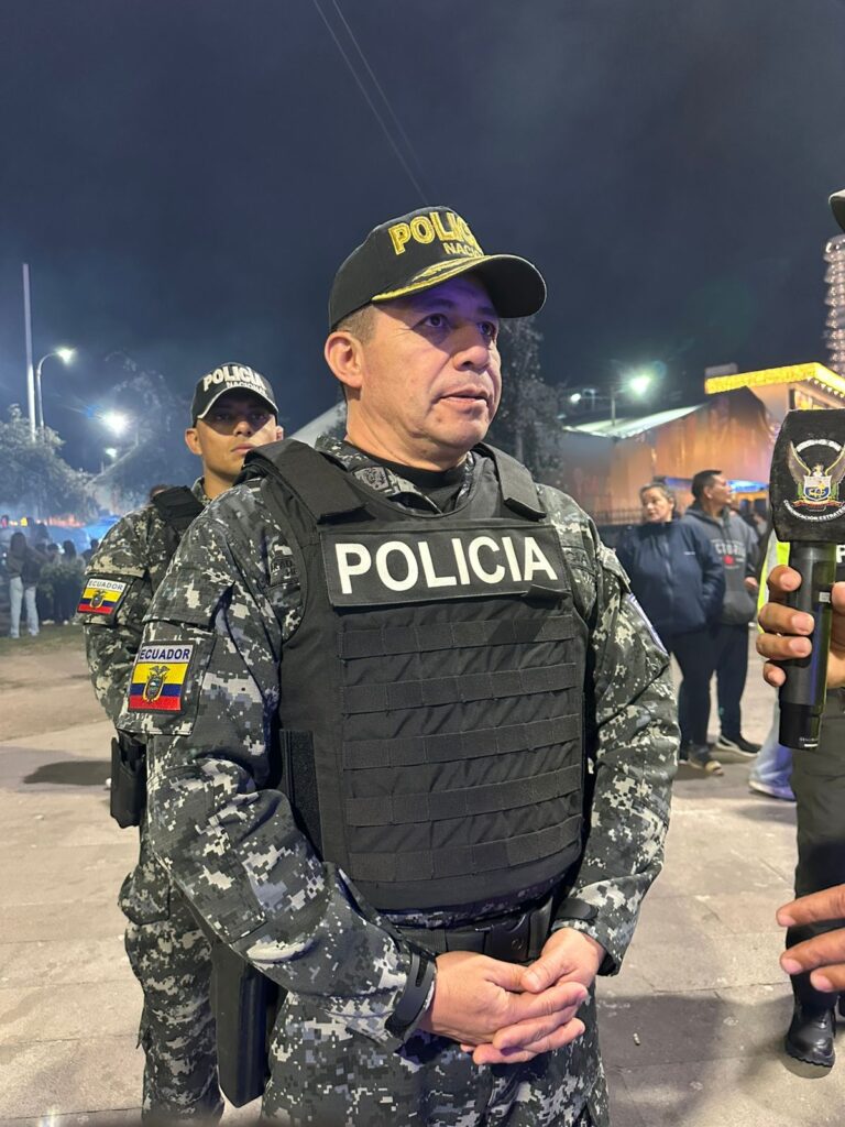 Más de 1.200 efectivos policiales brindan seguridad en los eventos nocturnos por las Fiestas de Quito