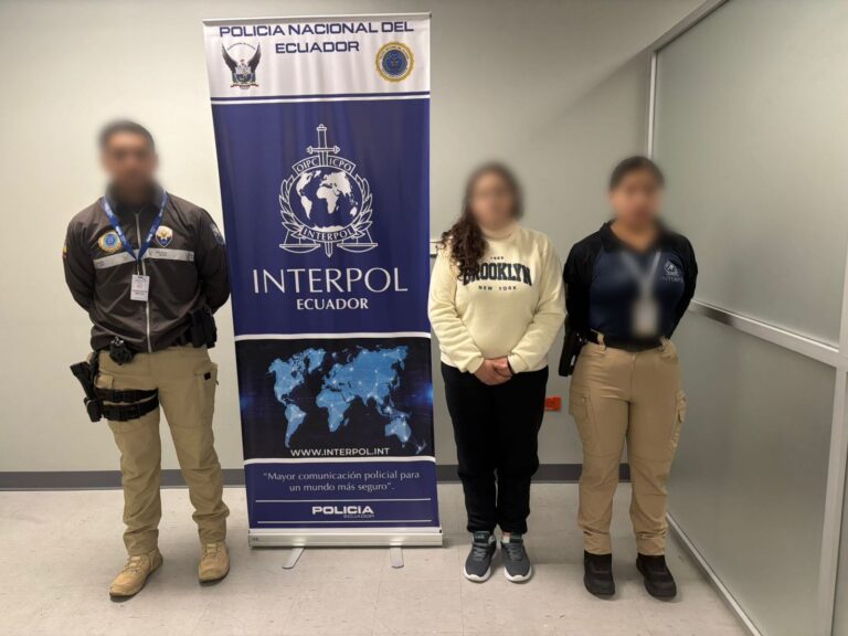 Extraditamos a una mujer desde Colombia por el delito de tráfico ilícito de sustancias catalogadas sujetas a fiscalización