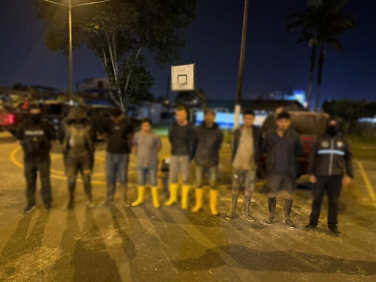 Afectamos a las redes de minería ilegal con la aprehensión de 7 implicados del grupo criminal “Los Lobos”
