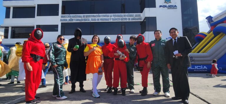 Un día de sonrisas y magia para los niños de la DINAF