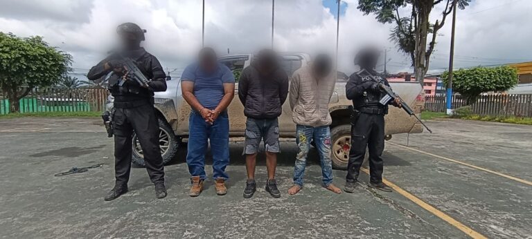 Un sujeto abatido mediante uso legítimo de la fuerza y tres aprehendidos en posesión de material aurífero