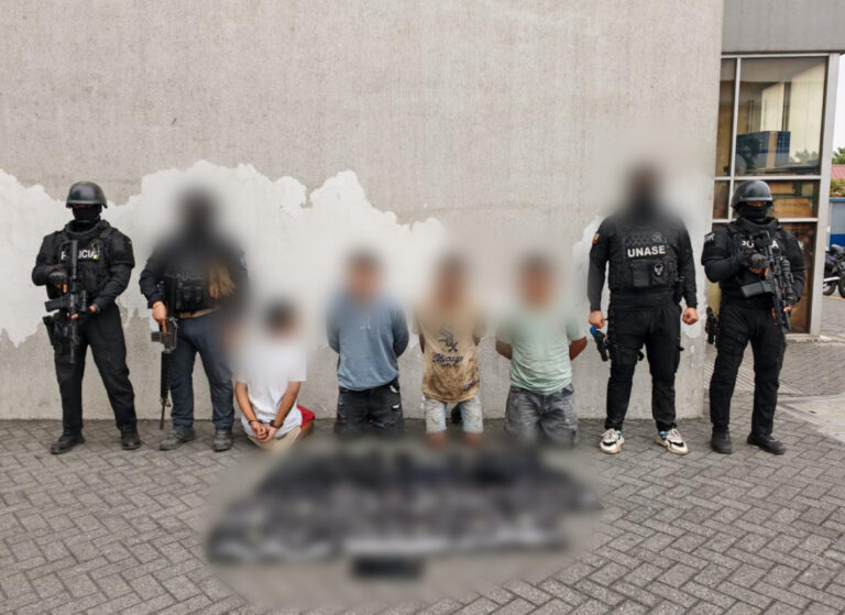 Cuatro aprehendidos por el delito de extorsión en Naranjito