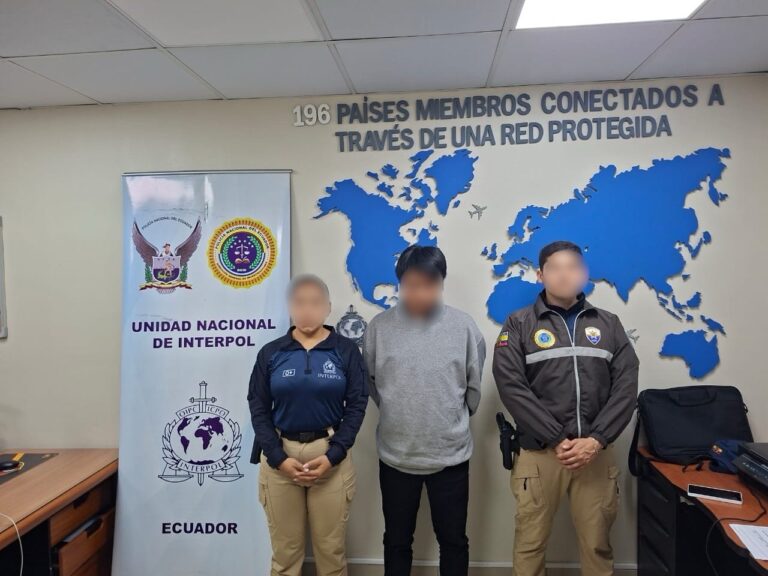 Un detenido mediante Notificación Roja de INTERPOL
