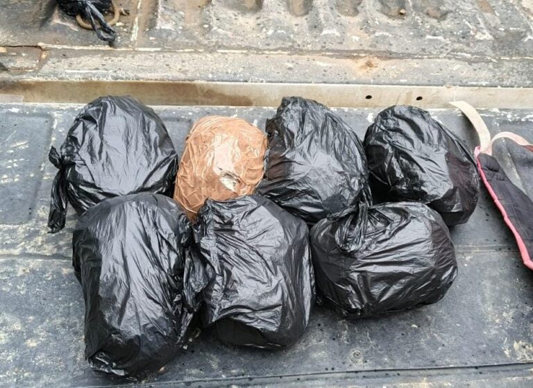 Policía Nacional incauta más de 07 kilogramos de droga en Carchi