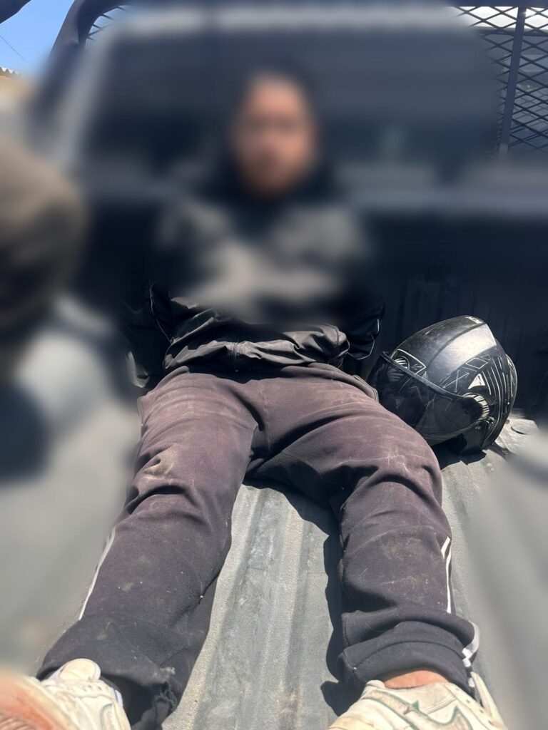 Policía neutraliza a presuntos sicarios tras persecución y enfrentamiento armado en Santa Elena
