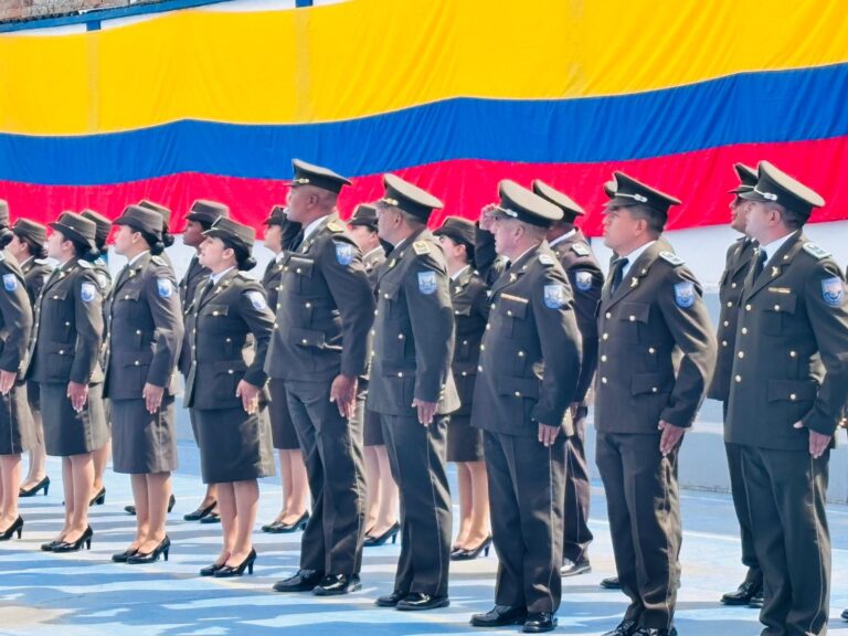 Mediante ceremonia de relevo de mando se posesionó el nuevo Comandante de Policía de la Subzona Imbabura