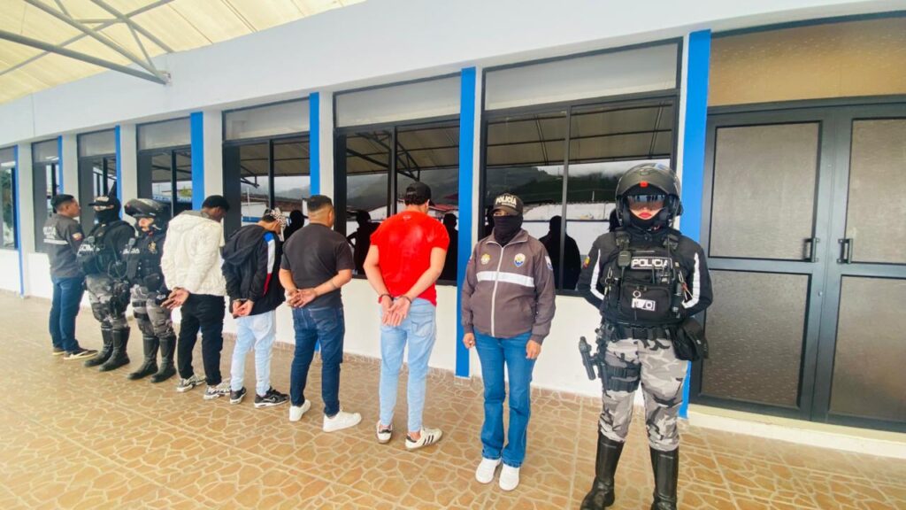 Aprehendimos a cuatro sujetos en Imbabura por los delitos de robo y ...