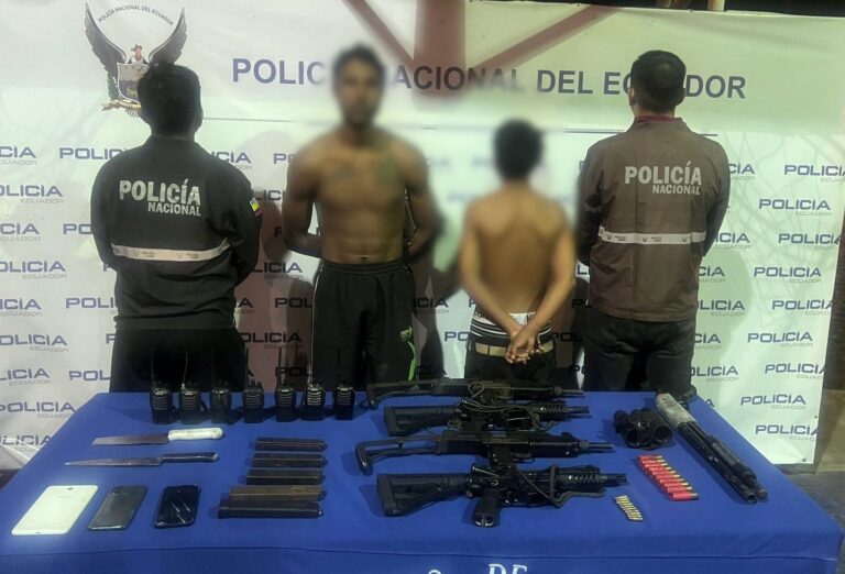 Policía Nacional capturó a dos integrantes de “Los Choneros” por minería ilegal en Napo
