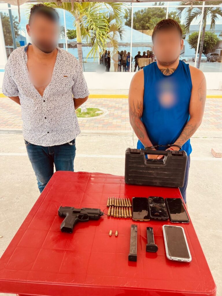Dos sujetos aprehendidos por tenencia de armas en Manta