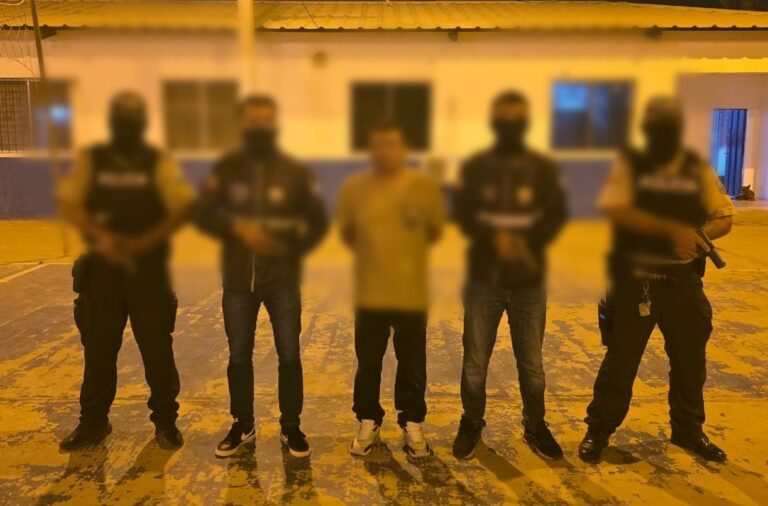 Incautamos 26 kilos de marihuana en Santa Elena