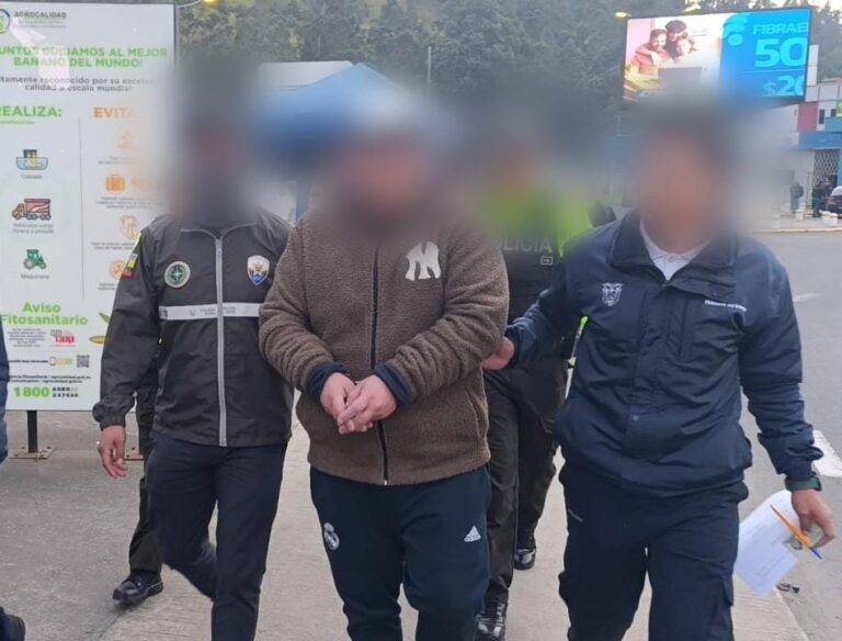 Policía Nacional del Ecuador localiza a ciudadano extranjero con orden de captura internacional en el Carchi