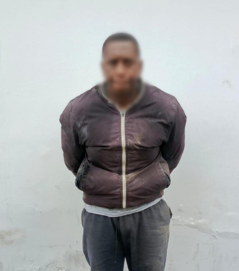 Capturamos en el norte de Quito a un sujeto, presunto integrante de “Los Lobos”, con boleta por asociación ilícita