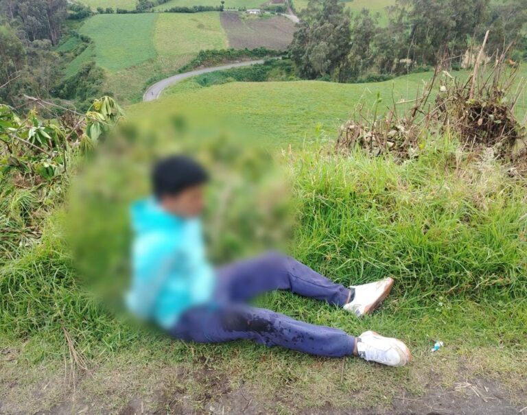 En uso legítimo de la fuerza, neutralizamos a sujeto tras evadir control policial en Carchi