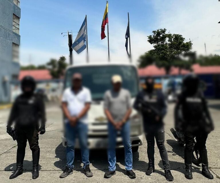 Incautación de sustancias químicas frena producción de cocaína en Guayaquil