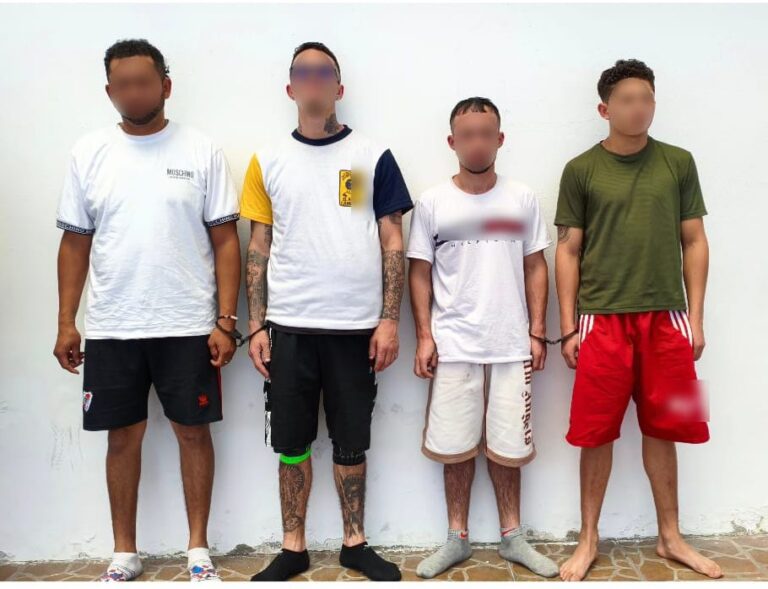 Cuatro aprehendidos por presunto robo a domicilios en Imbabura