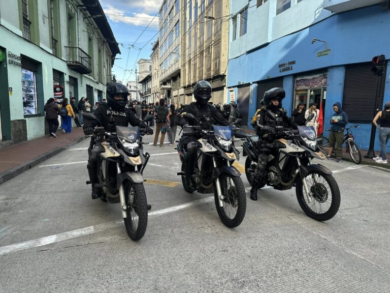 Policía Nacional garantizó el orden público durante la “Marcha Nacional” desarrollada el 13 de marzo