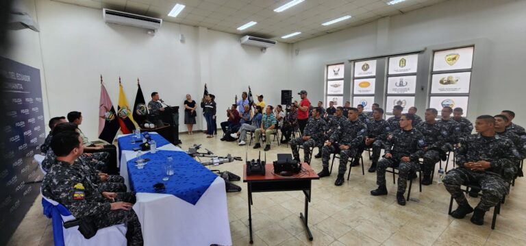 Policía Nacional fortalece capacidades contra explosivos con nuevo curso de especialización en Manta