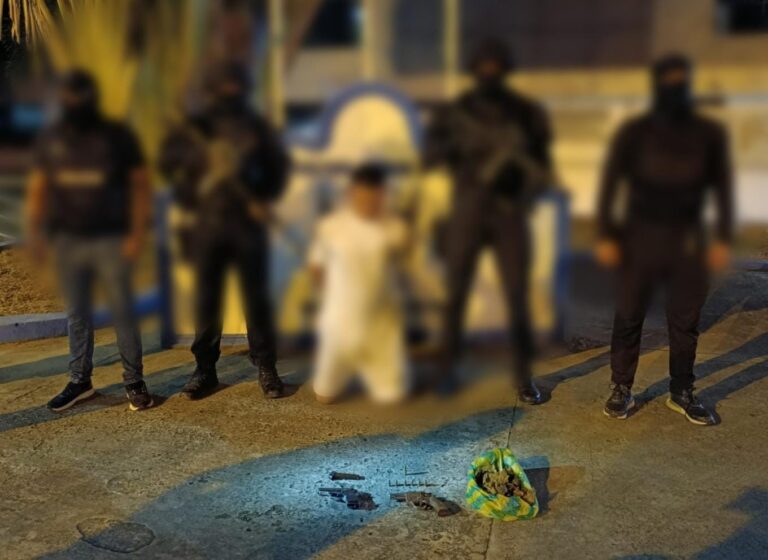 Aprehendimos a un integrante de la estructura criminal “Los Choneros”, por el delito de tenencia de armas de fuego y droga