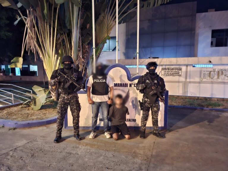 Aprehendimos a un presunto integrante de “Los Choneros”, con arma de fuego en Manabí