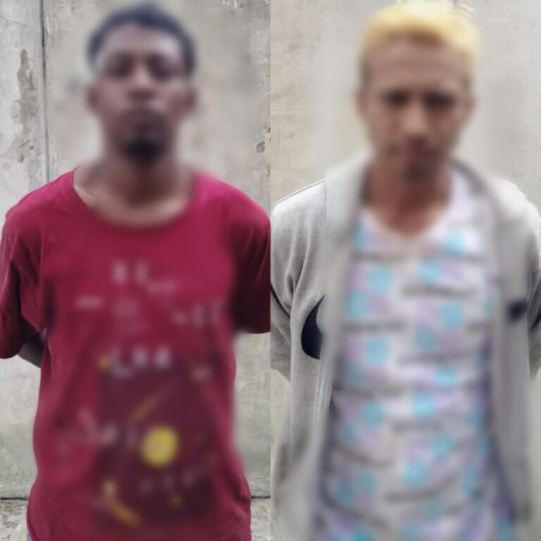 Aprehendimos a dos presuntos microtraficantes con 800 dosis de droga en Santo Domingo de los Tsáchilas
