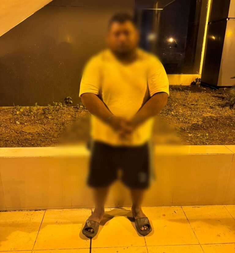 Aprehensión de alias “Pipón”, integrante de los “Latín King”, e incautación de armas en Guayas