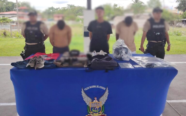 Tres aprehendidos y bienes recuperados tras robo a local comercial en Sucumbíos