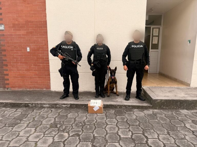 Frustramos envío de droga oculta en café
