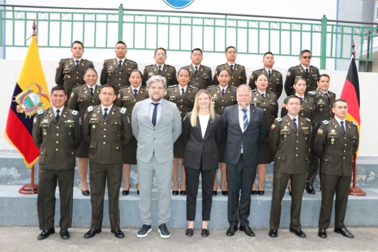 Policía Nacional se capacita en investigación de narcotráfico en plataformas digitales