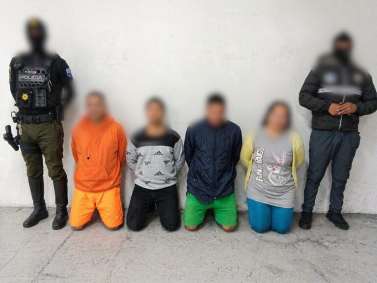 Aprehendimos a cuatro presuntos extorsionadores tras operativos en Pichincha y Cotopaxi