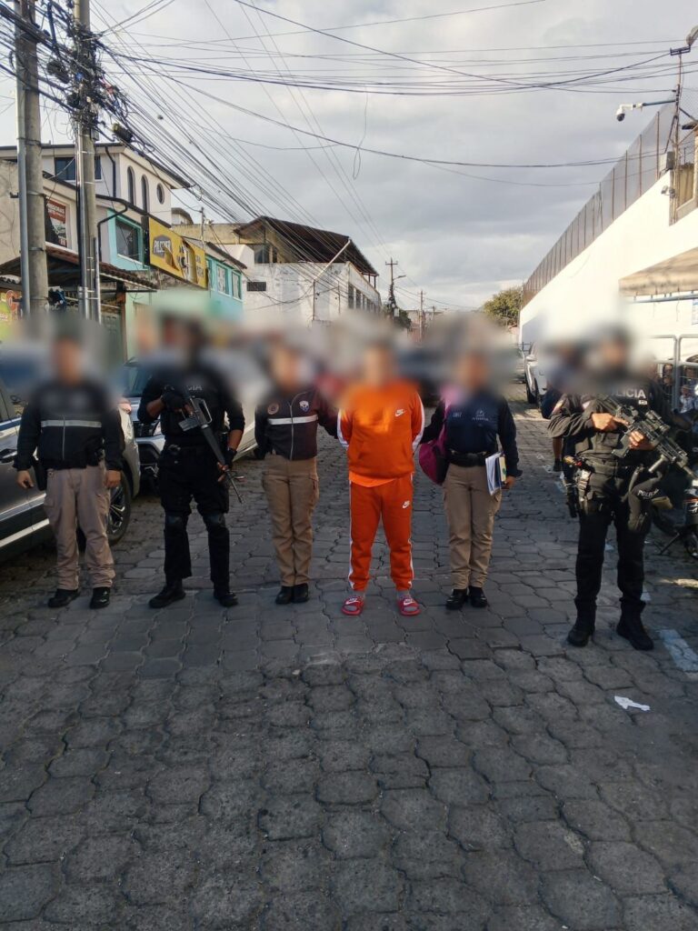 EXTRADITADO CIUDADANO PERUANO POR EL DELITO DE HOMICIDIO, MEDIANTE COOPERACIÓN POLICIAL INTERNACIONAL