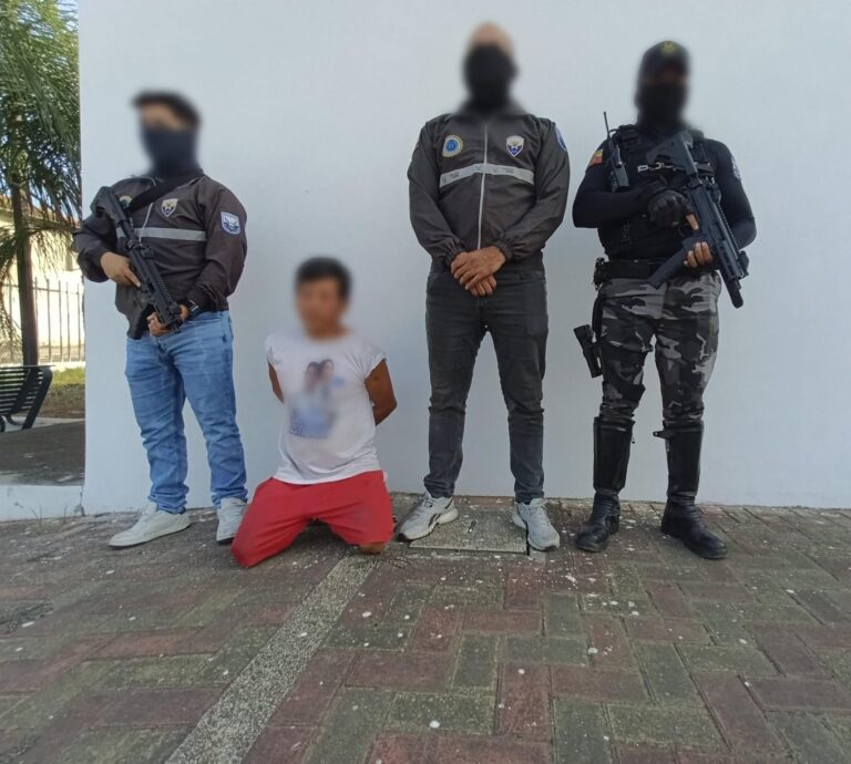 Policía Nacional captura al Noveno Más Buscado nacional por violencia de género en Manabí