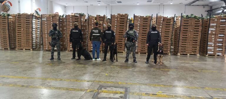 Incautamos dos toneladas de cocaína destinadas a Europa, con una afectación superior a los 94 millones de dólares