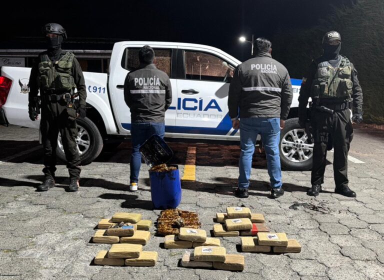 Más de 120 kilogramos de droga fuera del mercado tras operativos antidrogas en Carchi