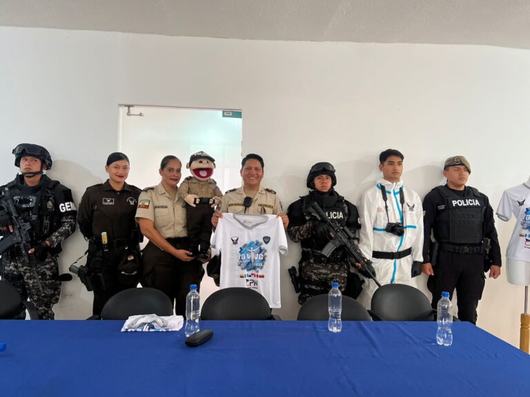 Presentación del festival atlético “Yo Vivo Sin Drogas, Tú Decides 5K” en Esmeraldas