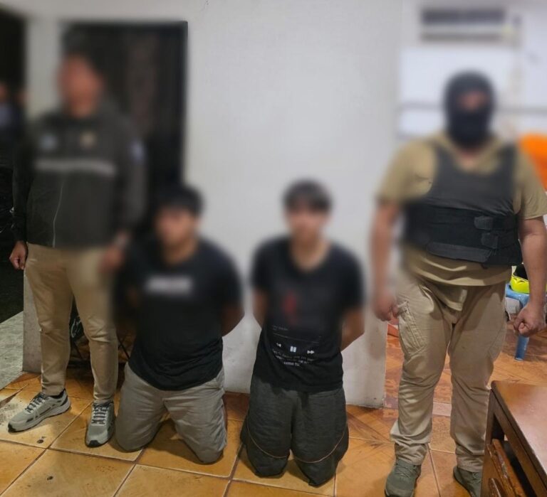 Aprehendimos a dos ciudadanos por presunta extorsión en Sucumbíos