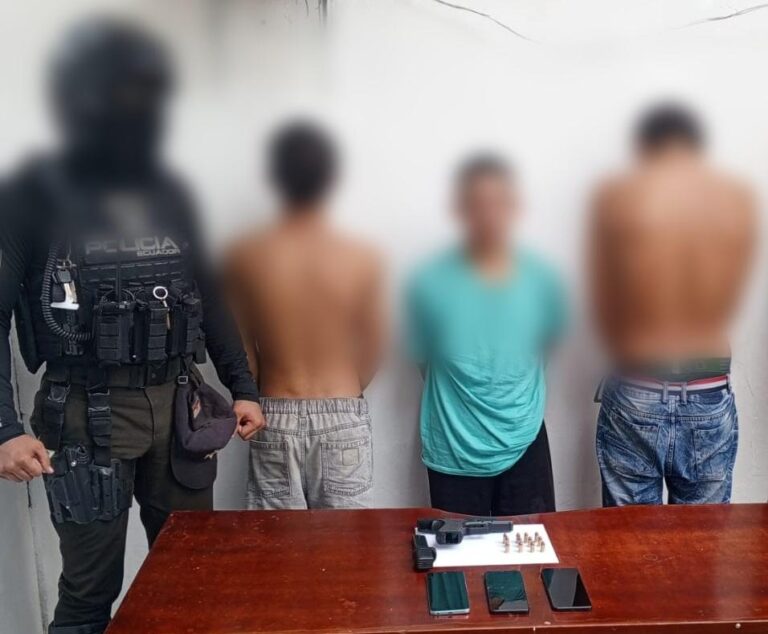 Capturados alias “Choclo”, “Cachete” y “Féder”, presuntos integrantes de la estructura criminal “Los Lobos”, en Los Ríos