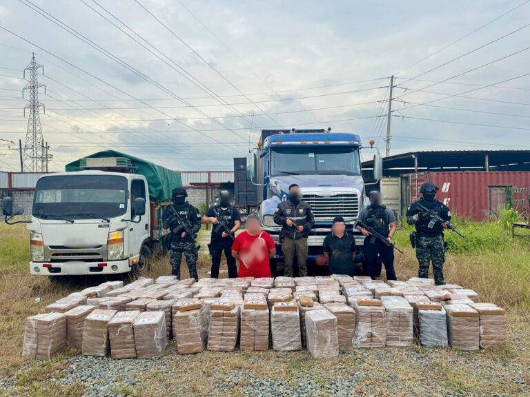 Golpe al narcotráfico: incautamos más de una tonelada y media de cocaína en Guayas