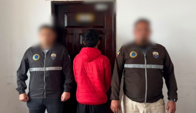 Aprehendimos a adolescente por presunto delito contra la integridad sexual y reproductiva en Sucumbíos
