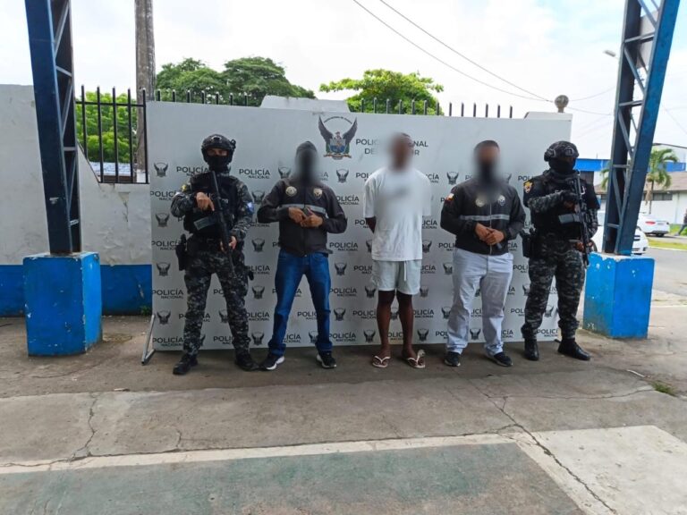 Aprehendido presunto implicado en el delito de sicariato tras operativo policial en Esmeraldas