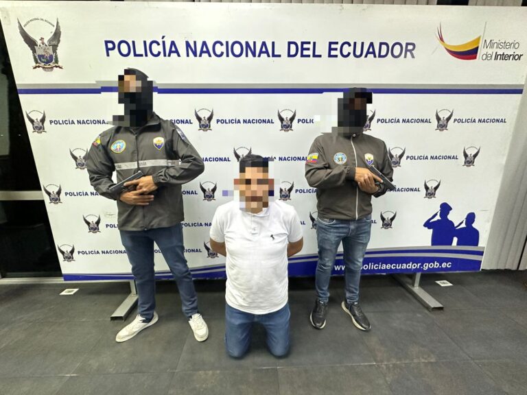Policía aprehende a presunto implicado en un caso de extorsión en Ambato