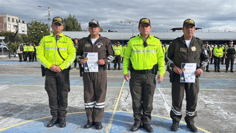 Reconocimiento a peritos de Criminalística en Chimborazo por su destacada labor